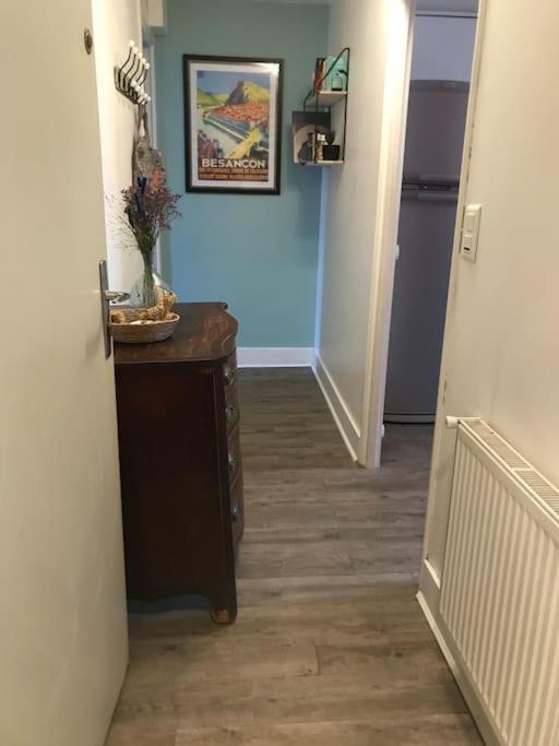 Charmant Appartement Au Calme Avec Parking Besancon Ngoại thất bức ảnh
