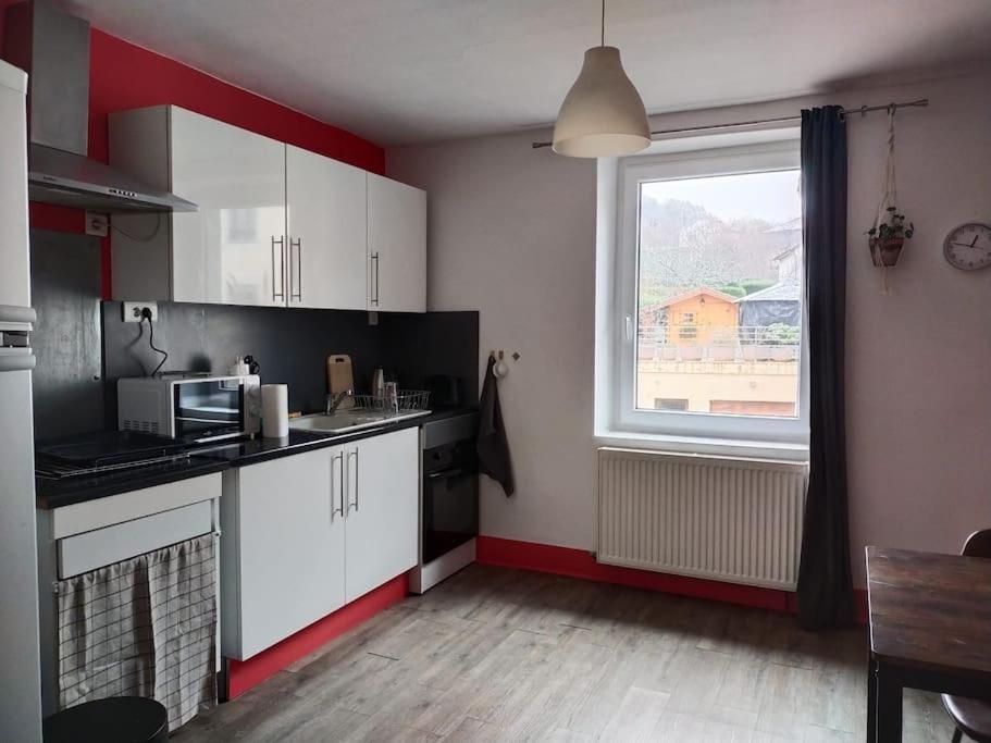 Charmant Appartement Au Calme Avec Parking Besancon Ngoại thất bức ảnh