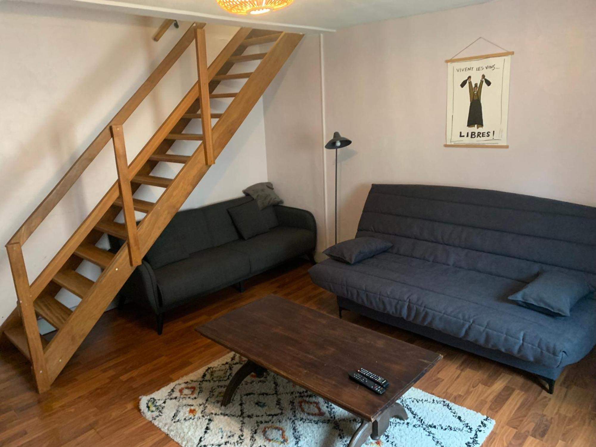 Charmant Appartement Au Calme Avec Parking Besancon Ngoại thất bức ảnh